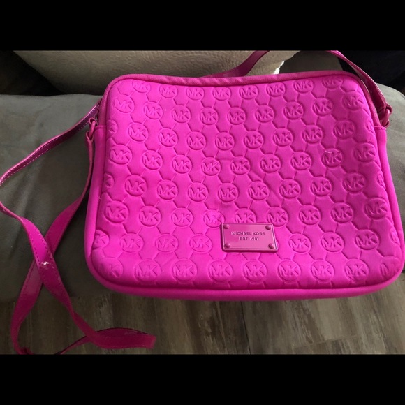 michael kors tablet bag